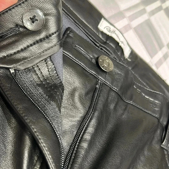 Y2K vtg black women pleather pants size 10 P.
Academia ,goth,biker,party - Picture 12 of 17